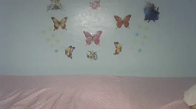 laetitia  online show from 02.28.25