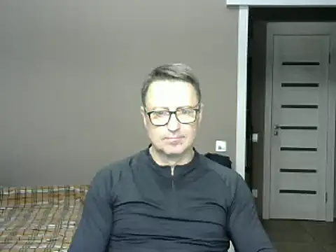 Snapshot of HarrySnake chatting on 01.29.25 HarrySnake online show from 01.29.25