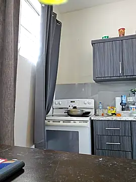 ladycreamypr2 online show from 04.21.26