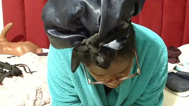 Mochabae online show from 09.09.25