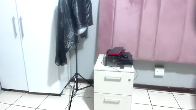 Mochabae online show from 09.29.25