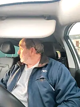 gillou1234 online show from 11.10.25