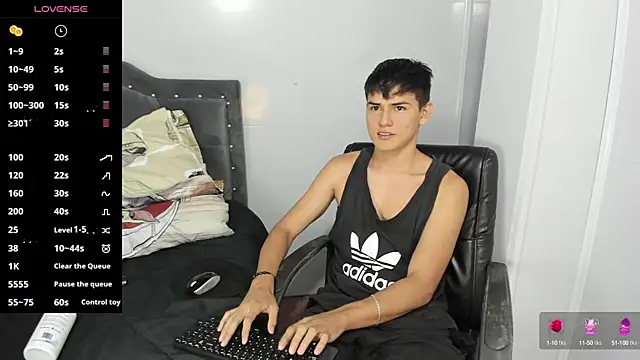 Jacobb Lee online show from 03.04.25