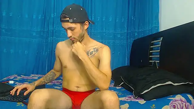 Hot Sharks  online show from 10.30.25