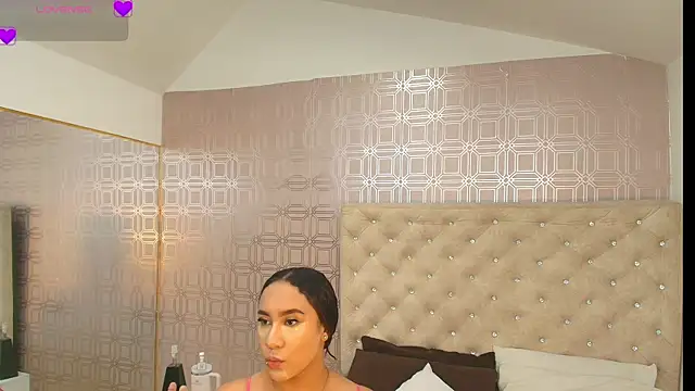 Sara Desire online show from 01.29.25