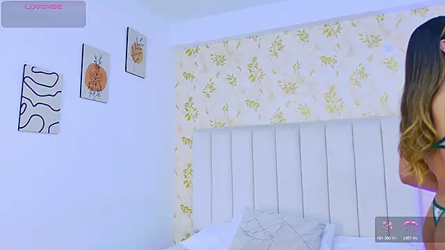 Sara Desire online show from 01.16.26