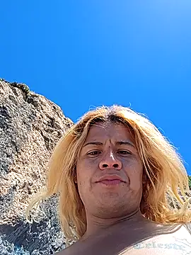 allissonw13 online show from 04.08.26