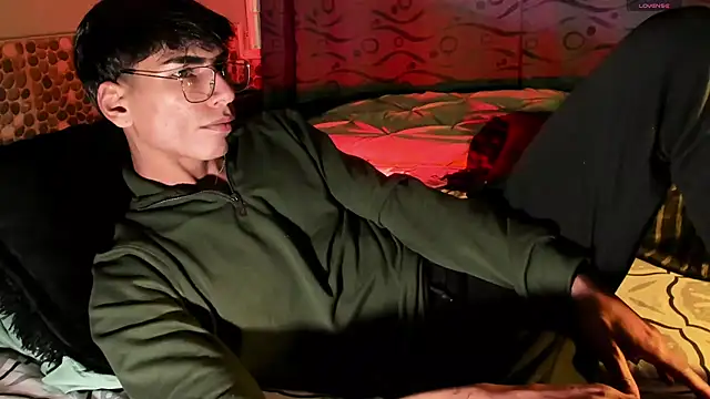 Snapshot of Teo_skinny chatting on 02.20.25 Teo skinny online show from 02.20.25