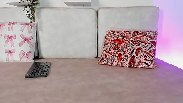 Malka Burning online show from 02.16.25