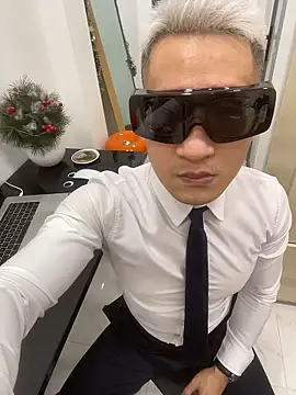 harrylouis1357 online show from 01.07.26