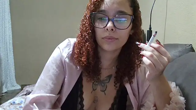 Snapshot of lizza_monroe chatting on 09.28.25 lizza monroe online show from 09.28.25