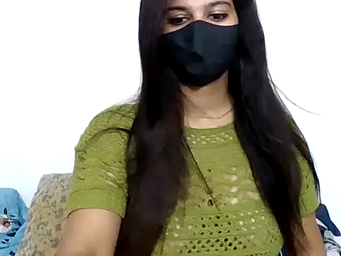 Snapshot of sparkling_queen chatting on 12.02.24 sparkling queen online show from 12.02.24