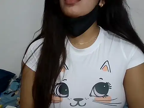 Snapshot of sparkling_queen chatting on 02.01.25 sparkling queen online show from 02.01.25