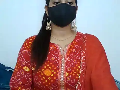 Snapshot of sparkling_queen chatting on 03.10.25 sparkling queen online show from 03.10.25