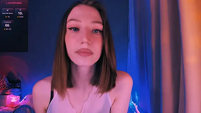 ellaamber online show from 12.22.25