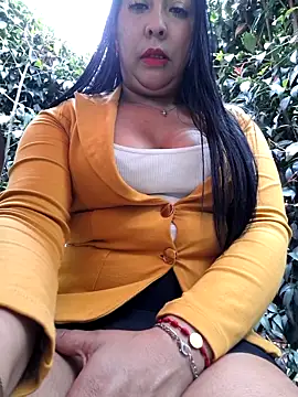 Bella keny online show from 12.20.25