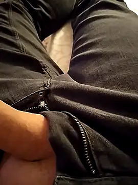 A man in public online show from 02.02.26