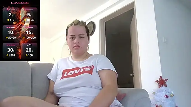 saramartinez1000 online show from 12.20.24