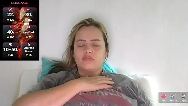 saramartinez1000 online show from 02.10.25