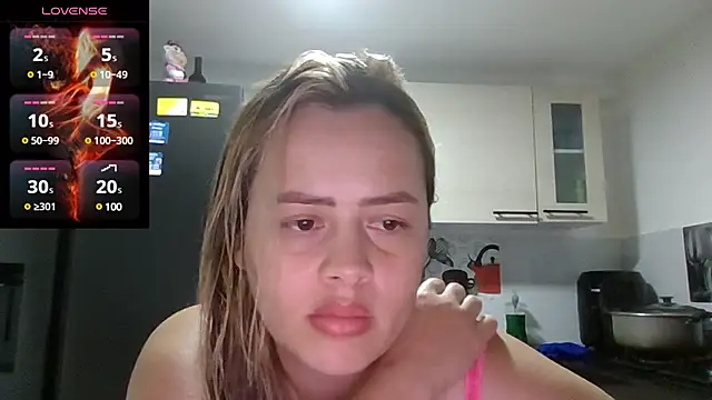 saramartinez1000 online show from 02.21.25