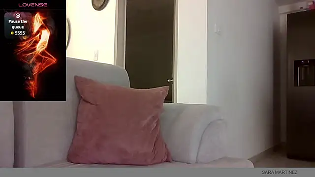 saramartinez1000 online show from 09.26.25