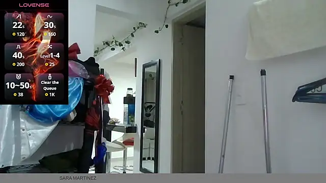 saramartinez1000 online show from 10.13.25