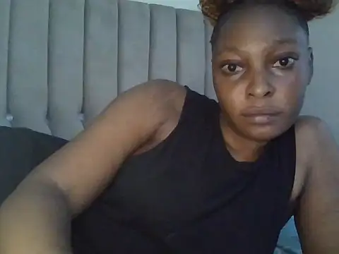 Midnight Clique  online show from 11.15.25