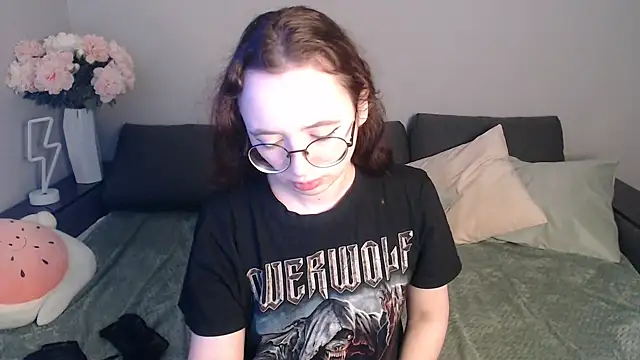 Mini Diva online show from 01.29.25