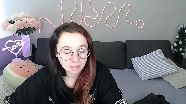 Mini Diva online show from 01.16.26