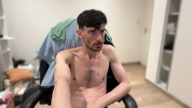 nicolaaaaas online show from 11.24.25