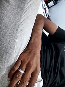 Heman100492 online show from 12.13.25