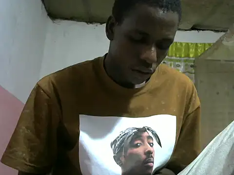 Snapshot of Bigras0011 chatting on 10.07.25 Bigras0011 online show from 10.07.25