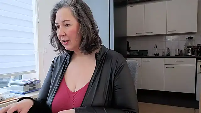 MilfGina online show from 03.12.26