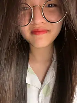 Krixxi22 online show from 11.15.25