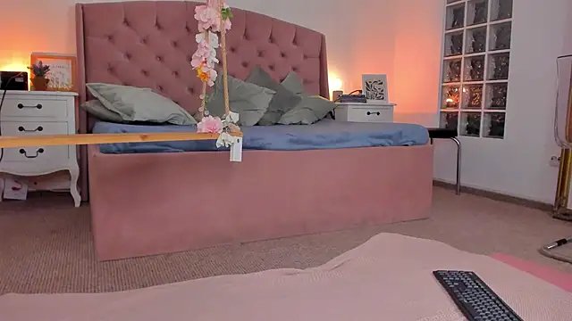 JassyeJoy online show from 10.31.25