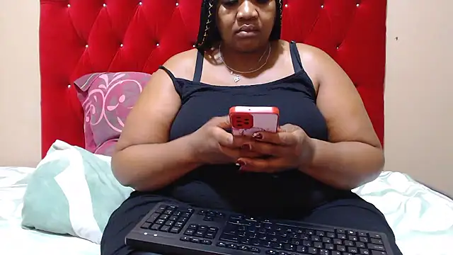 Snapshot of MIGHTYASSS chatting on 01.17.26 MIGHTYASSS online show from 01.17.26