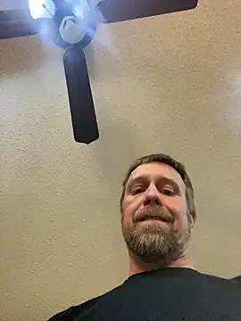 Snapshot of Realybigdill chatting on 11.06.25 Realybigdill online show from 11.06.25