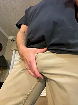 Snapshot of Realybigdill chatting on 11.25.25 Realybigdill online show from 11.25.25