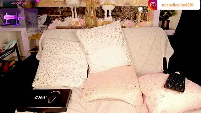 Snapshot of miicheell_colins31 chatting on 12.09.24 miicheell colins31 online show from 12.09.24