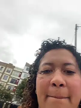 Snapshot of Kenia_tompson01 chatting on 11.28.25 Kenia tompson01 online show from 11.28.25