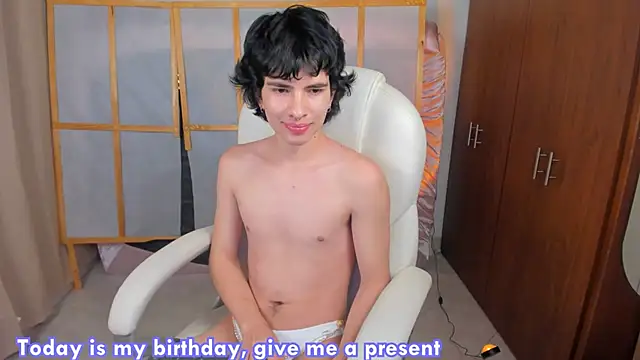 Snapshot of Angelo_duarte chatting on 03.08.25 Angelo duarte online show from 03.08.25