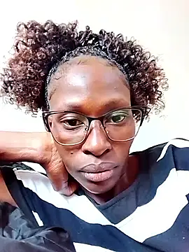 LOVELY-2BERRY online show from 10.16.25