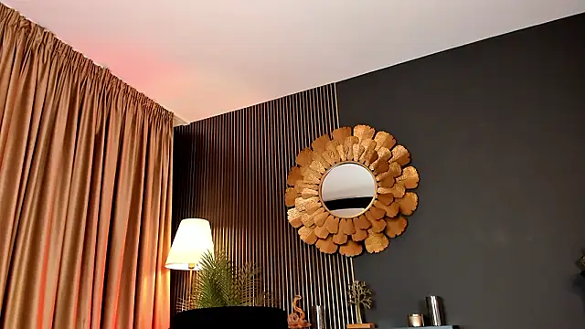 LovingBlondie online show from 03.19.26