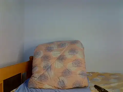 Snapshot of Pretty_savage3 chatting on 12.18.24 Pretty savage3 online show from 12.18.24