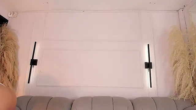 AliceHanz online show from 04.02.26