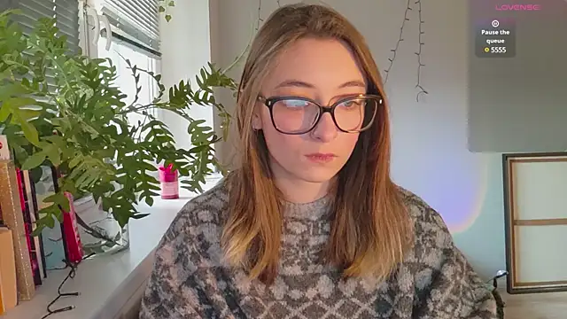 Snapshot of monlight__dana chatting on 12.29.24 monlight  dana online show from 12.29.24