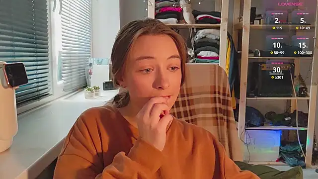 Snapshot of monlight__dana chatting on 02.09.25 monlight  dana online show from 02.09.25