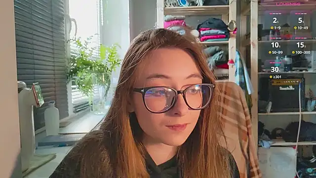 Snapshot of monlight__dana chatting on 03.22.25 monlight  dana online show from 03.22.25