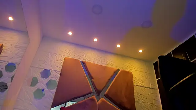 Charlotte Ice1 online show from 01.31.25