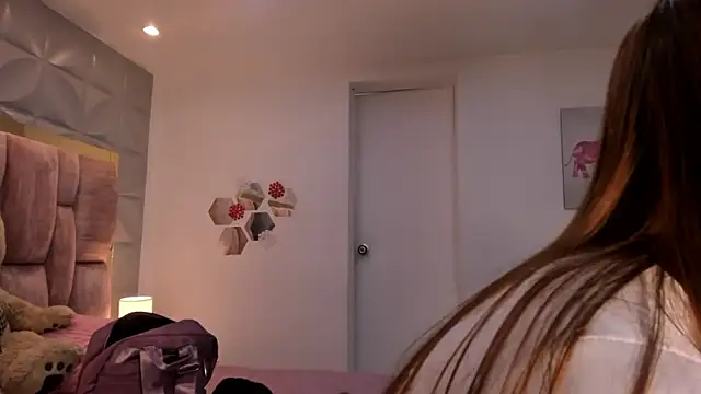 Charlotte Ice1 online show from 03.02.26